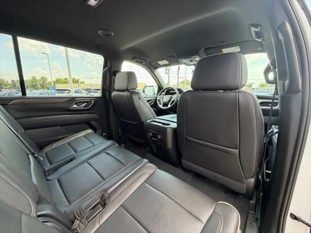 2024 Chevrolet Suburban 4WD Premier