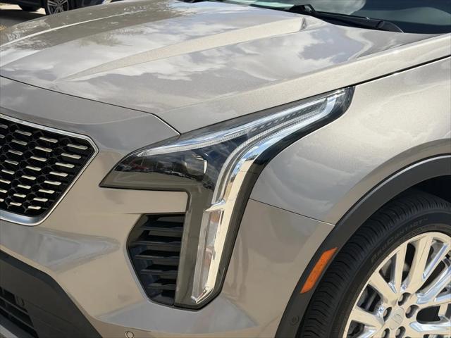 2023 Cadillac XT4 FWD Premium Luxury