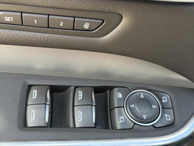2023 Cadillac XT4 FWD Premium Luxury