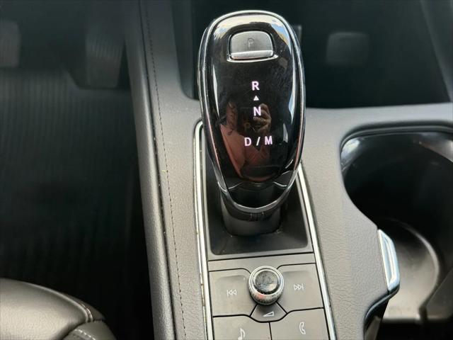 2023 Cadillac XT4 FWD Premium Luxury