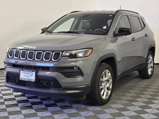 2023 Jeep Compass Latitude Lux FWD