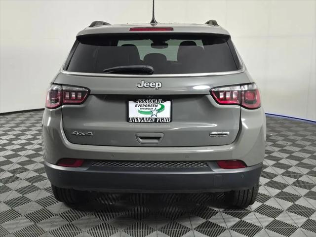 2023 Jeep Compass Latitude Lux FWD