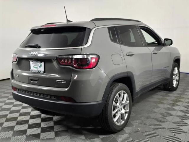2023 Jeep Compass Latitude Lux FWD