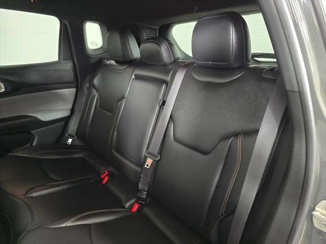 2023 Jeep Compass Latitude Lux FWD