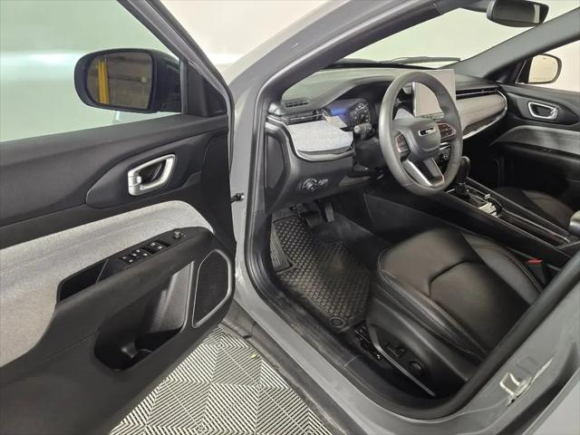 2023 Jeep Compass Latitude Lux FWD