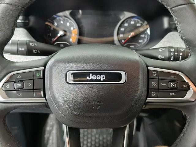 2023 Jeep Compass Latitude Lux FWD
