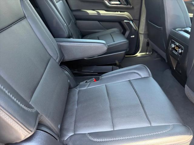 2025 GMC Yukon XL 4WD Denali