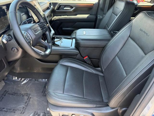 2025 GMC Yukon XL 4WD Denali