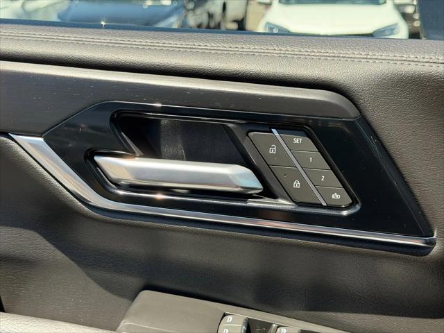 2025 GMC Yukon XL 4WD Denali