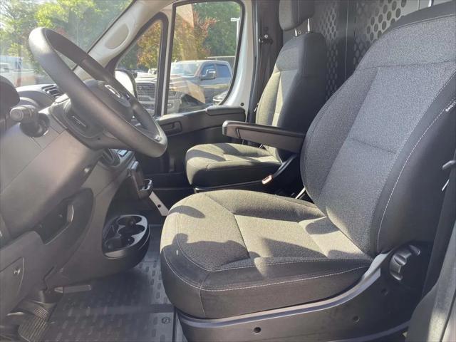 2025 Ram ProMaster 2500 Cargo Van Tradesman Low Roof 136" WB w/Pass Seat