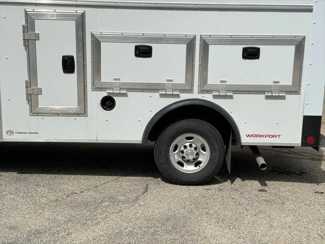 2026 Chevrolet Express Cutaway Work Van