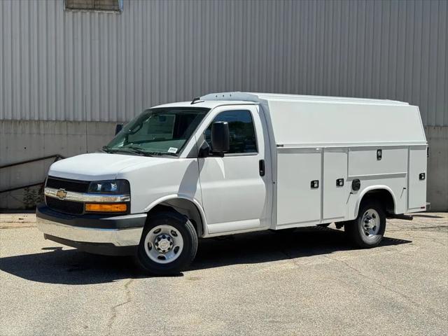 2026 Chevrolet Express Cutaway Work Van