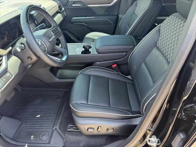 2026 GMC Acadia Denali FWD