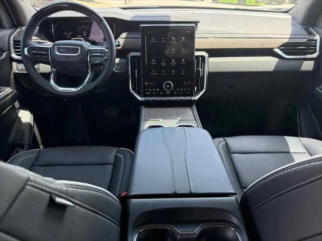 2026 GMC Acadia Denali FWD