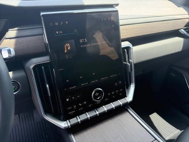 2026 GMC Acadia Denali FWD