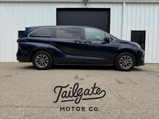 2023 Toyota Sienna LE for sale in Fremont, NE
