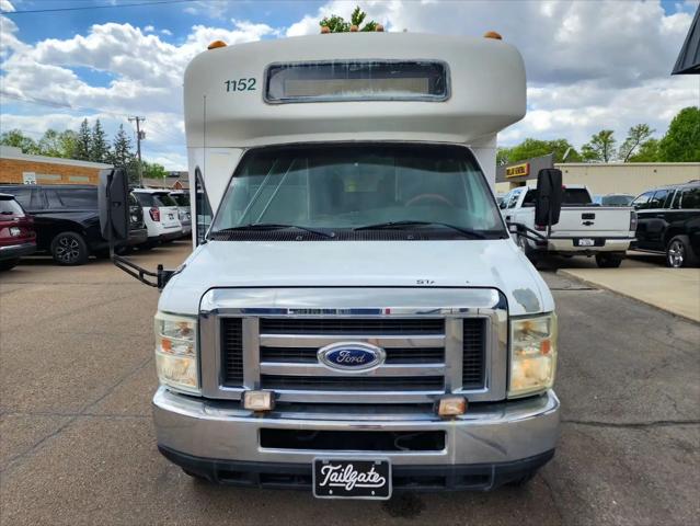 2008 Ford E-450 Cutaway E-450