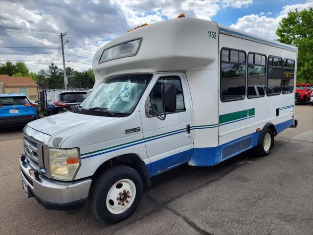 2008 Ford E-450 Cutaway E-450