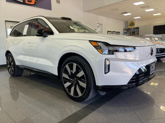 2025 Volvo X 90 Ultra, Twin Motor, Fully electric, 6 Seats