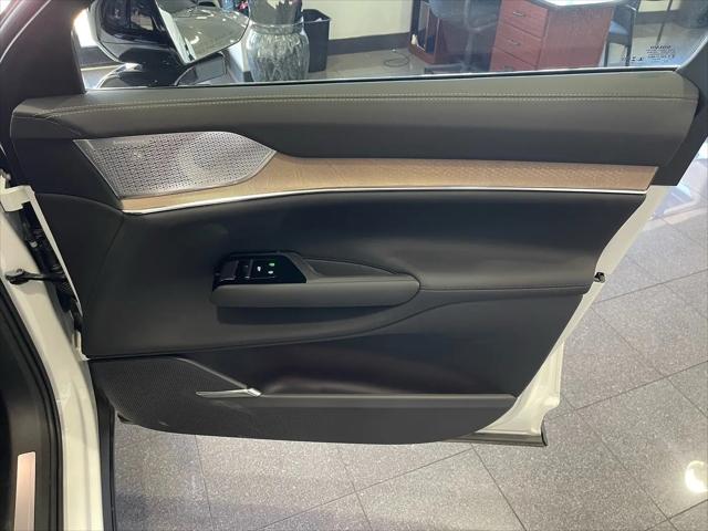 2025 Volvo X 90 Ultra, Twin Motor, Fully electric, 6 Seats