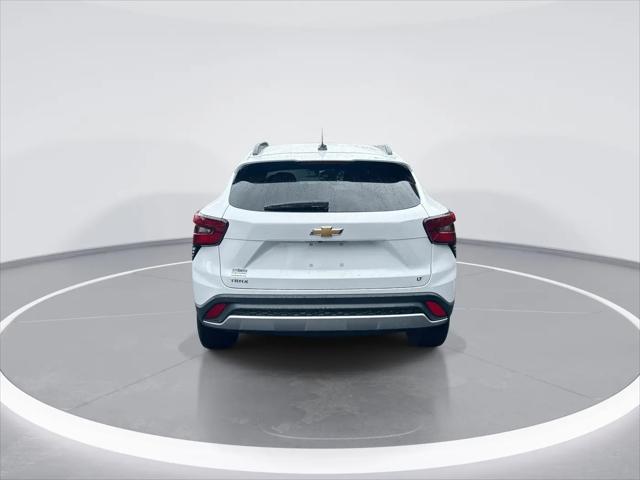 2025 Chevrolet Trax FWD LT
