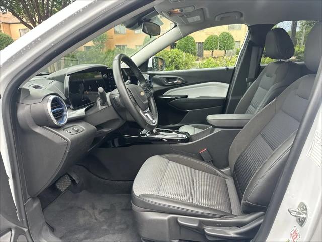 2025 Chevrolet Trax FWD LT
