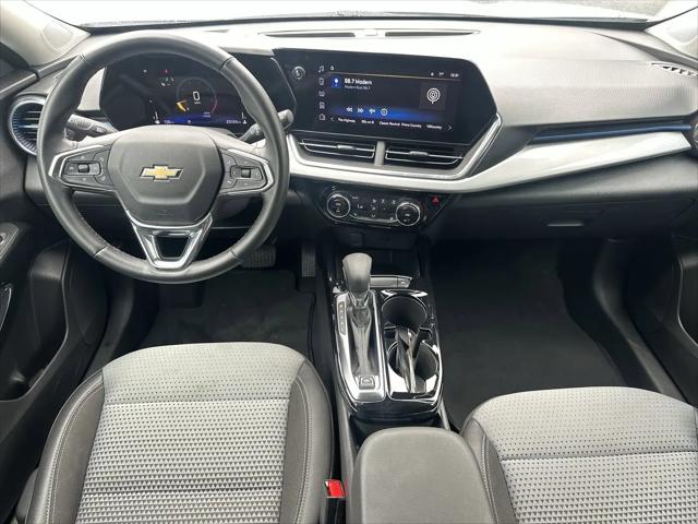 2025 Chevrolet Trax FWD LT