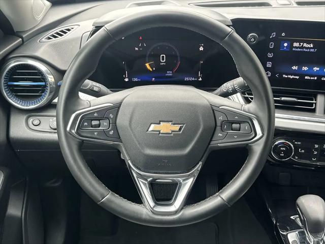 2025 Chevrolet Trax FWD LT