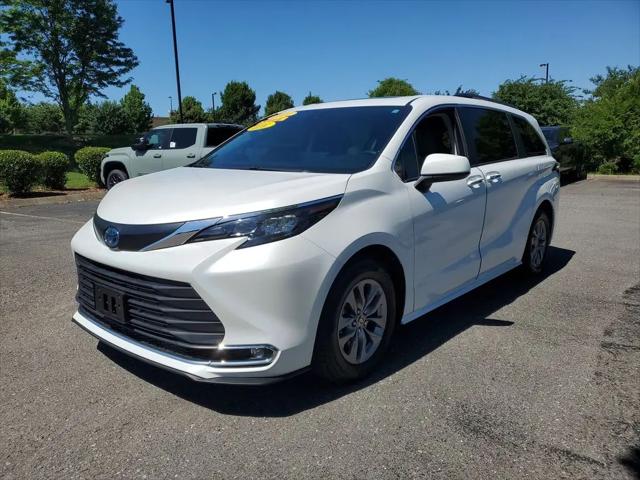 2024 Toyota Sienna XLE