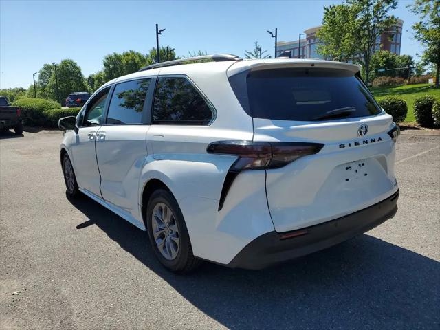 2024 Toyota Sienna XLE