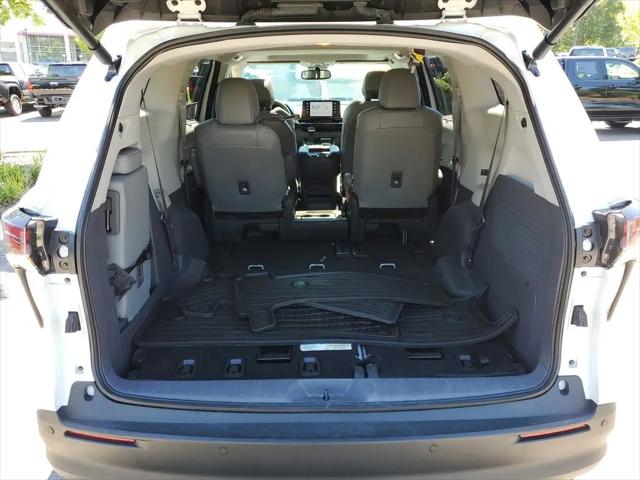 2024 Toyota Sienna XLE