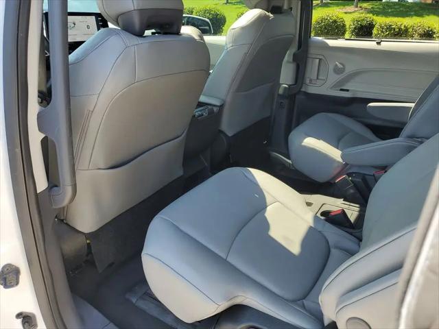 2024 Toyota Sienna XLE