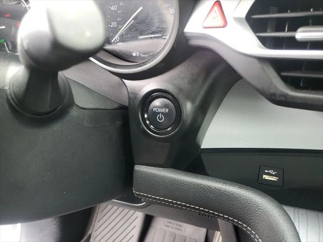 2025 Toyota Sienna LE