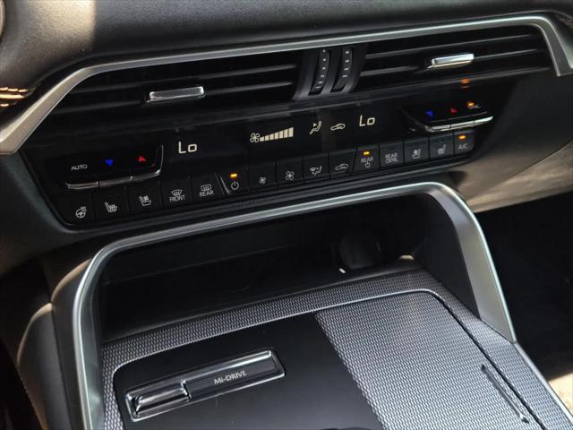 2025 Mazda X-90 3.3 Turbo Premium Plus Package