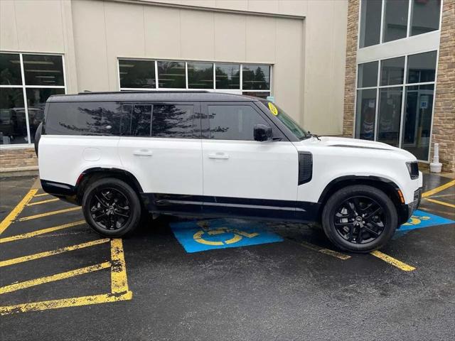 2023 Land Rover Defender 130 X-Dynamic SE