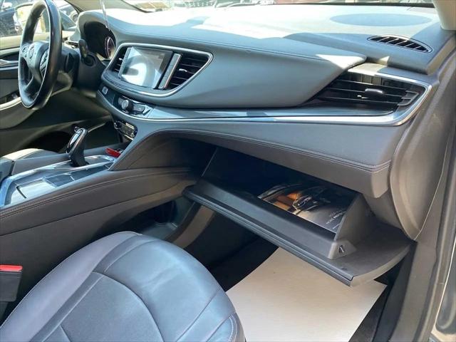 2018 Buick Enclave Essence