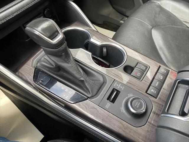 2020 Toyota Highlander Platinum