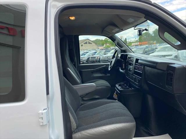 2024 Chevrolet Express Cargo Van RWD 2500 Regular Wheelbase WT