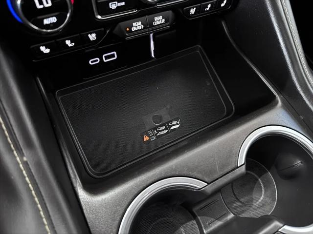 2024 Chevrolet Suburban 4WD Premier