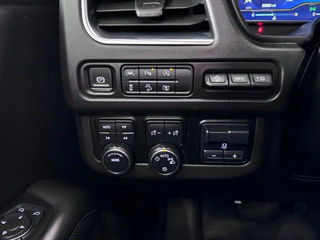 2024 Chevrolet Suburban 4WD Premier