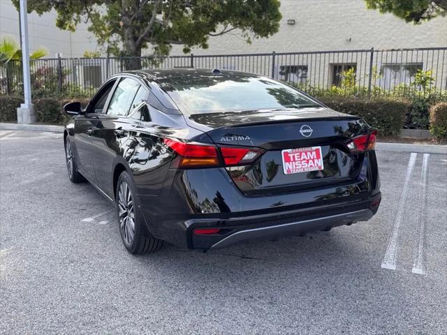 2026 Nissan Altima SV FWD