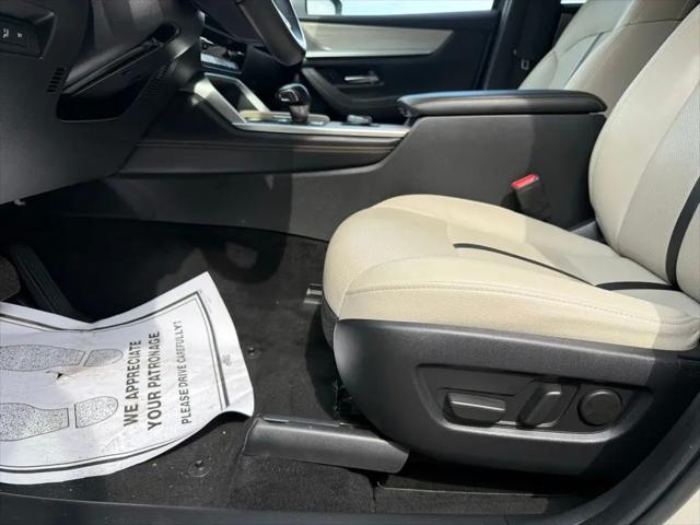 2024 Mazda X-90 Premium