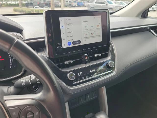 2024 Toyota Corolla Cross XLE
