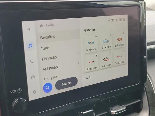 2024 Toyota Corolla Cross XLE