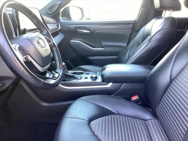 2022 Toyota Highlander XSE