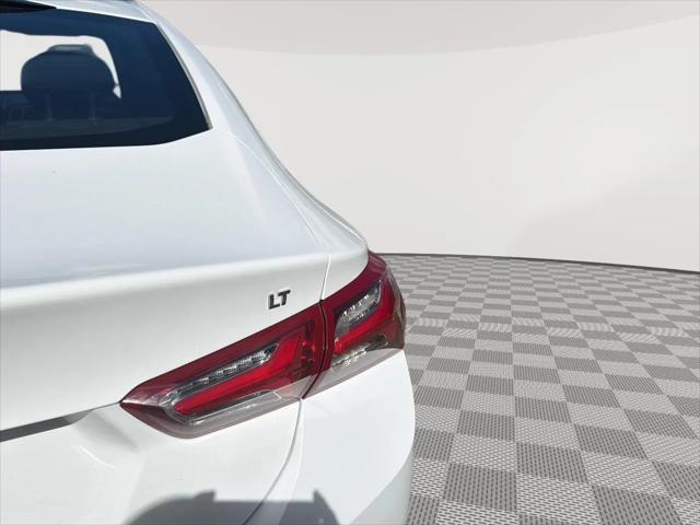 2022 Chevrolet Malibu FWD LT