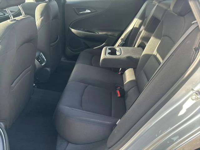 2022 Chevrolet Malibu FWD LT