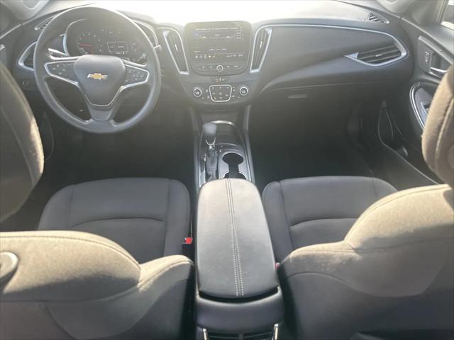 2022 Chevrolet Malibu FWD LT
