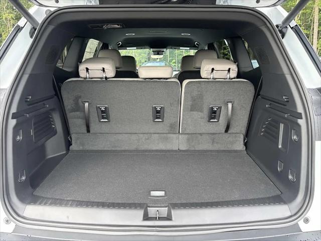 2026 GMC Acadia Elevation AWD
