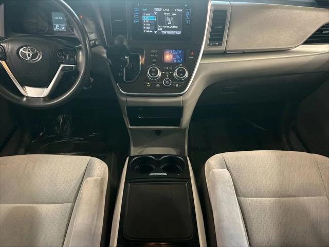 2015 Toyota Sienna LE 7 Passenger